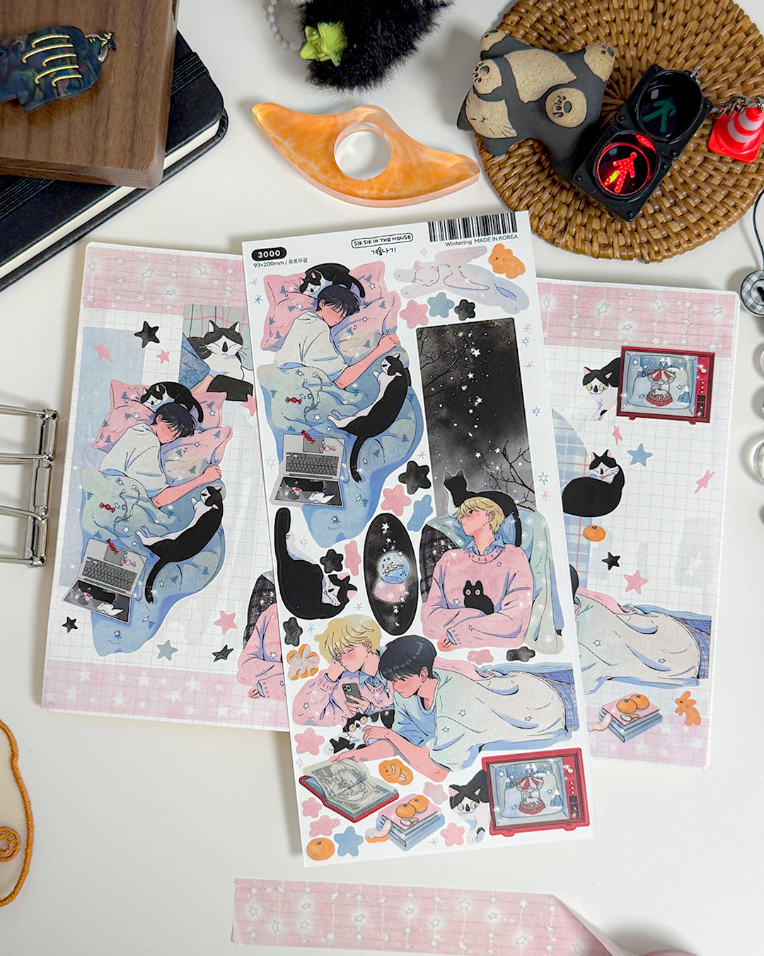 Wintering Illustration Sticker